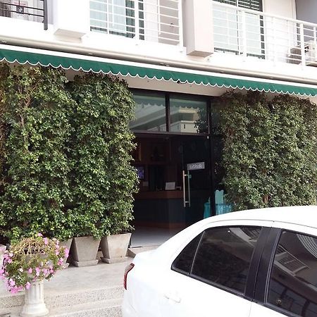 U Place Korat Nakhon Ratchasima Luaran gambar