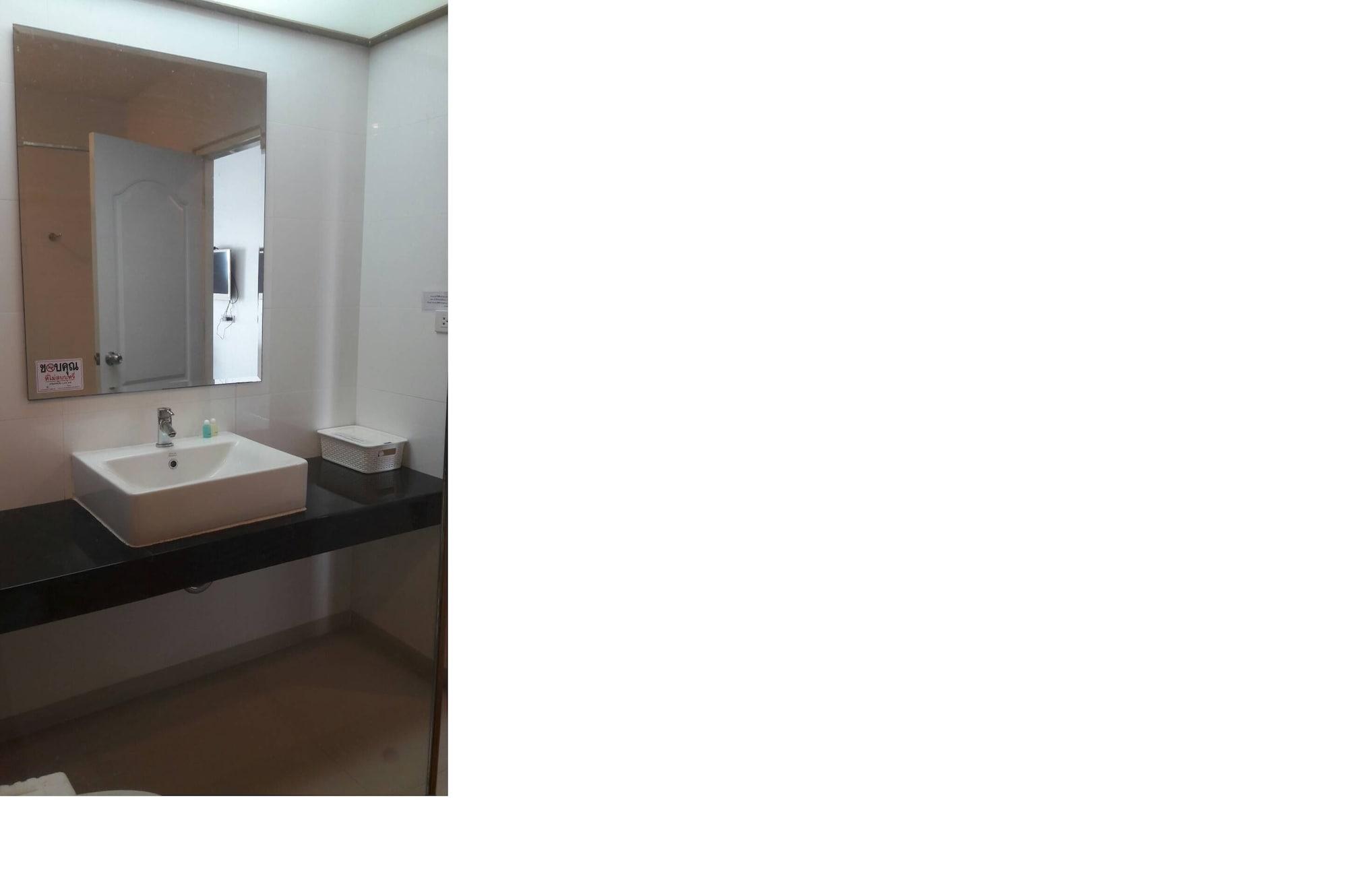 U Place Korat Nakhon Ratchasima Luaran gambar